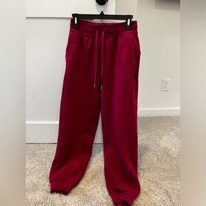 Women's Lululemon scuba sweatpants size 4